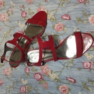 Lauren Ralph Lauren Red Sandals 10B
